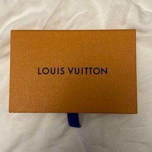 Louis Vuitton Box & Duster